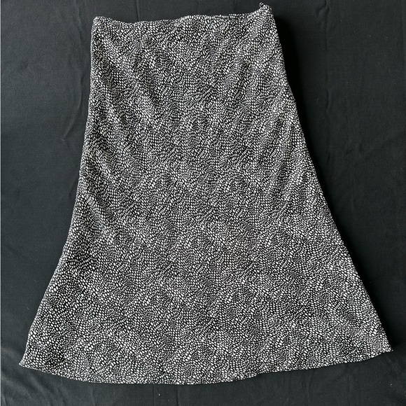 S.C. & CO (Canada) Fit and Flare Skirt.  Black/White abstract dot.  Spring! - Picture 2 of 5